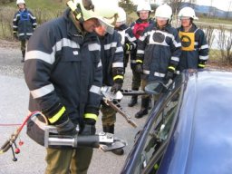 Technische Hilfleistungsprüfung 180311